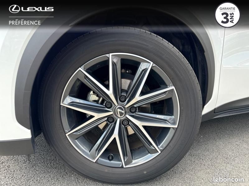 Lexus LBX 1.5 136ch Emotion 2WD (image 10)