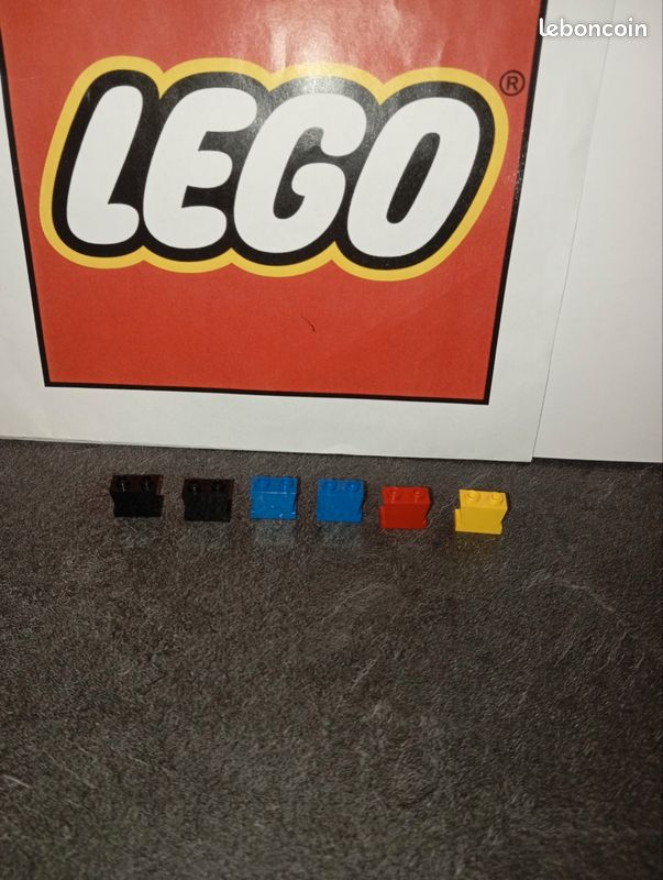 Lego 5 hips (image 2)