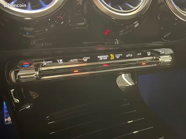 Mercedes Classe A 250e Amg Line Premium - Toit ouvrant - Sièges chauff - Accès&démarrage sans clé - Angles morts - ACC - Chauffage auxiliaire (image 7)