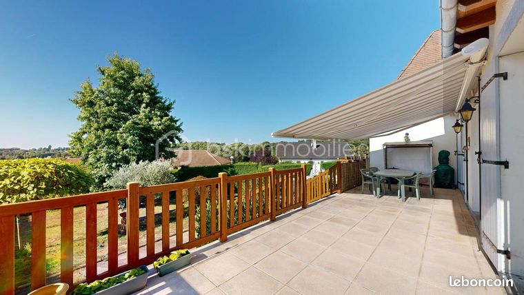 Maison 7 pièces 143 m²