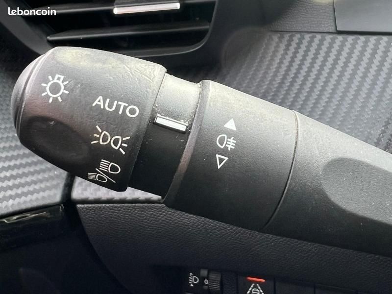 Peugeot 208 e-208 136ch Active Pack (image 10)