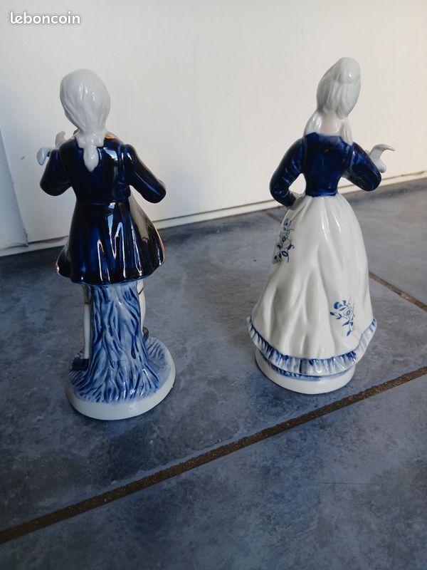 Deux statuettes (image 2)