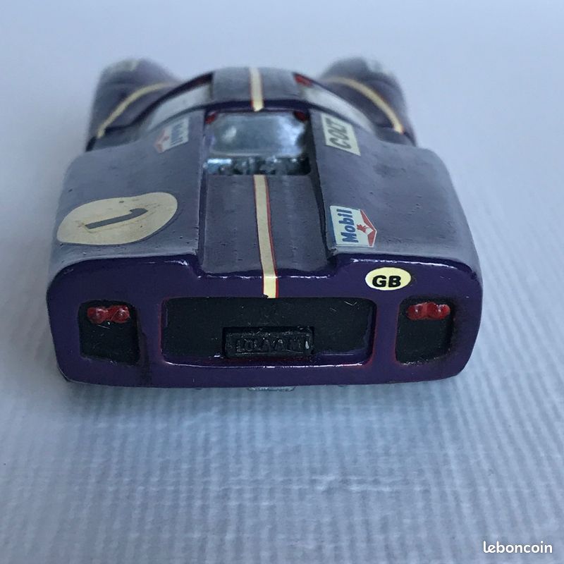 ANCIENNE MINIATURE VOITURE Lola Aston Martin Politoys Export 1/43 Epave