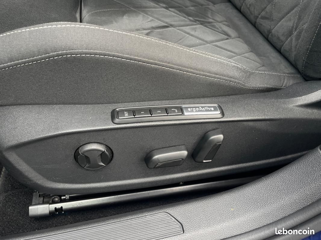 Volkswagen Golf 1.4 Hybrid Rechargeable OPF 204 DSG6 Style (image 22)