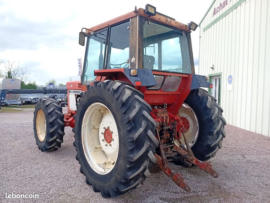 Case IH 1055 - Tracteurs