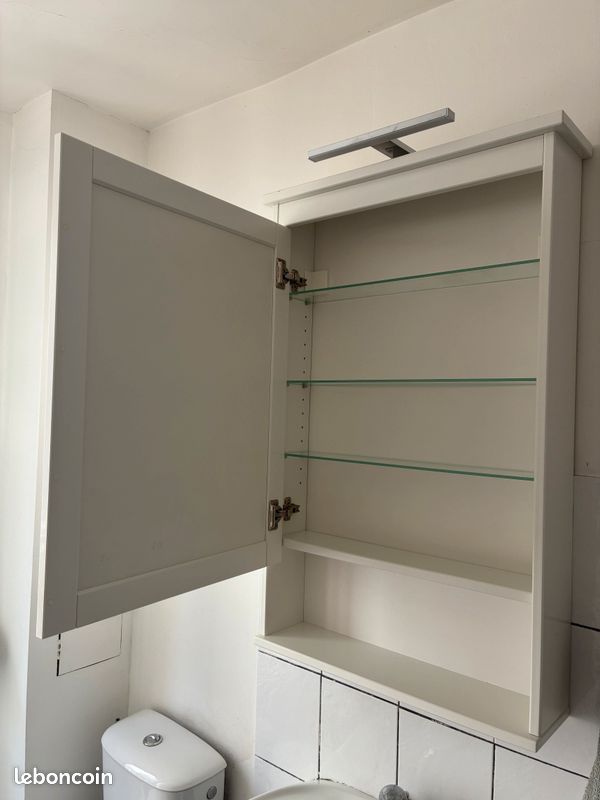 Meuble à miroir 1 porte HEMNES IKEA avec LED incluse (image 3)