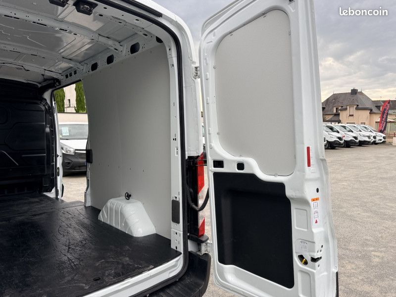 Ford TRANSIT 2T FG P350 L3H2 2.0 ECOBLUE 130CH S&S TREND BUSINESS (image 12)