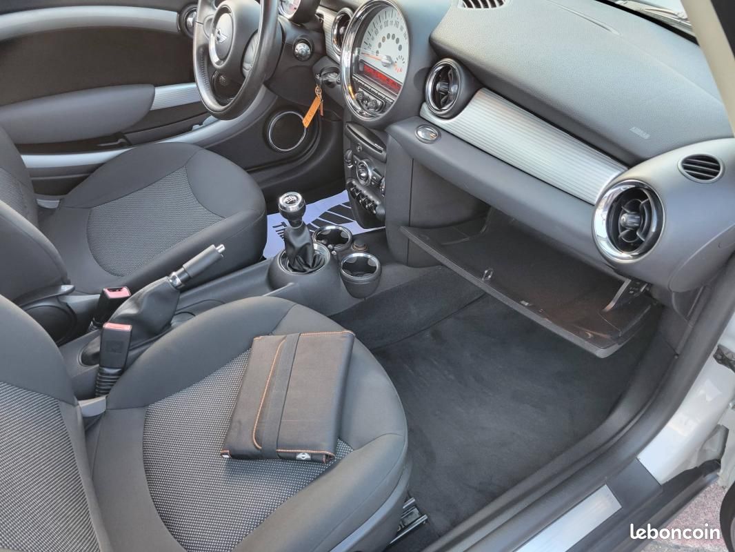 Mini COOPER D (image 21)
