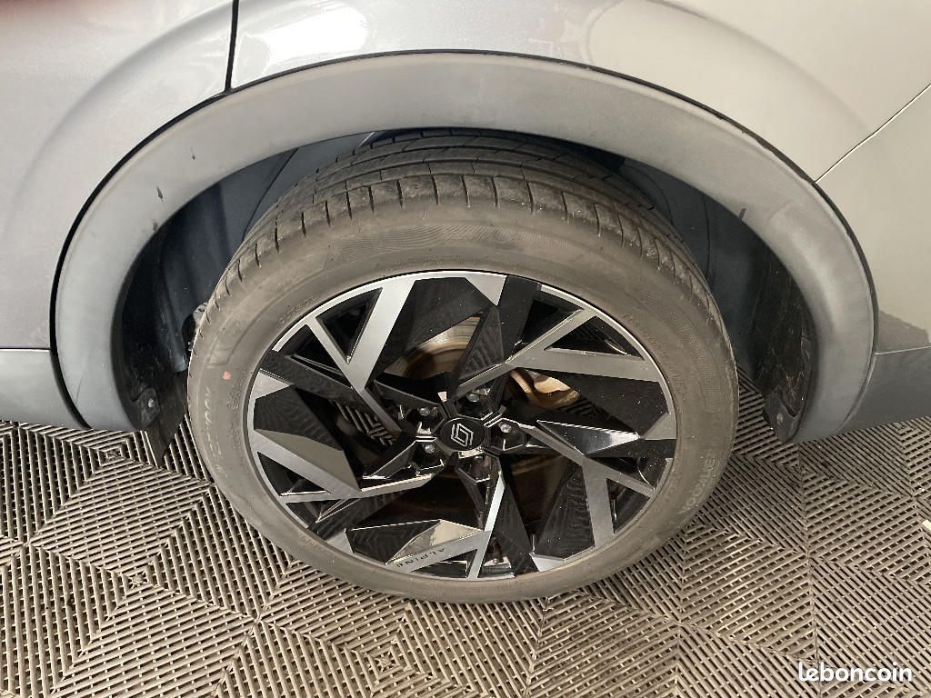 Renault Arkana E-Tech 145 - 23 esprit Alpine (image 24)