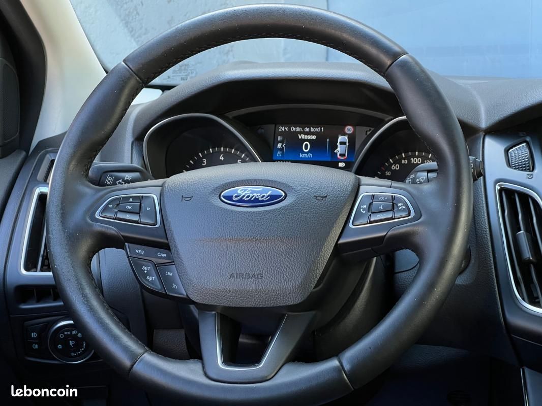 Ford Focus 1.0 EcoBoost 125 S&S Titanium / CAMERA KEYLESS DETECT ANGLE MORTS (image 8)