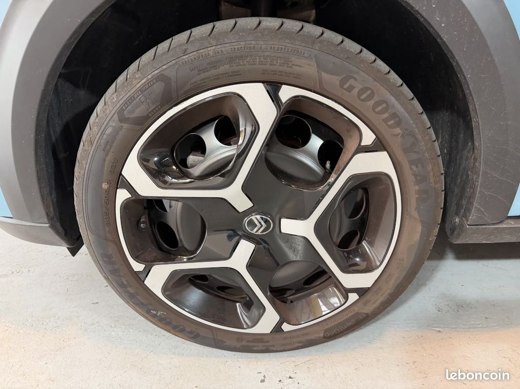CITROEN C3 PLUS 1.2 Turbo 100ch - 2025 - 4 254 km - Moteur à chaine - Première main - Garantie Stellantis 11/2033 (image 27)