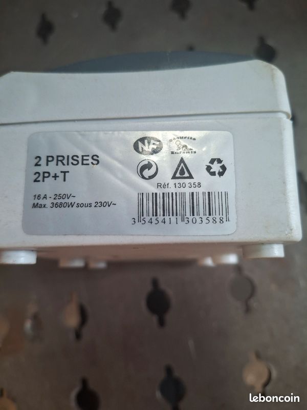 Double prise Ip44 (image 6)
