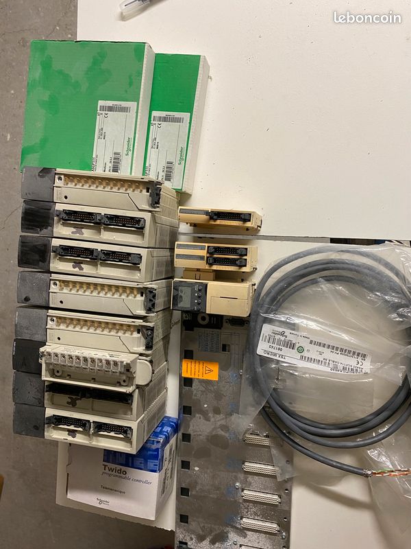 Lot Automate Shneider TSX, TWIDO ect... Occasion et NEUF (image 7)