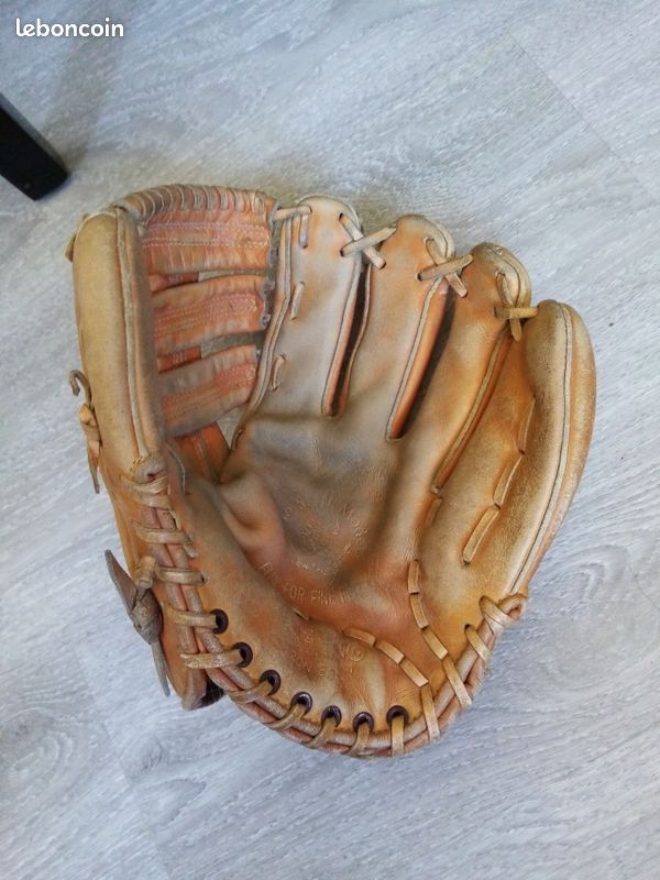 Gant de base-ball Wilson - France