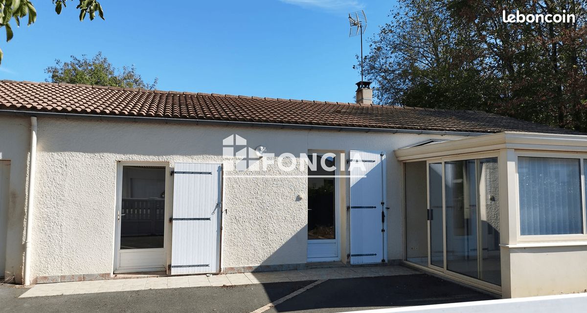 Maison 3 pièces 73 m² · à Saint-Martin-des-Noyers · 73 m² · 165 000 €