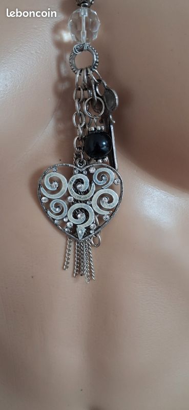 Collier à breloques d'inspiration vintage unique en son genre | Bijoux