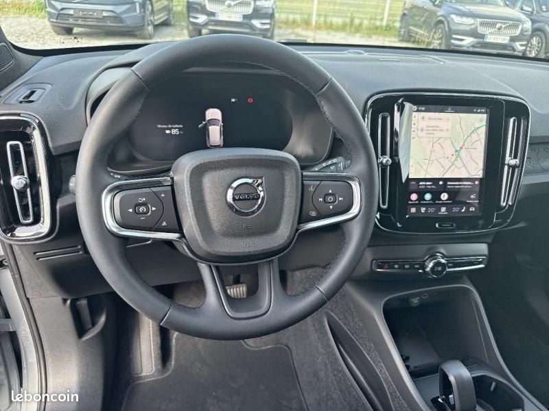 Volvo EX40 Single Extended Range 252ch Plus (image 10)