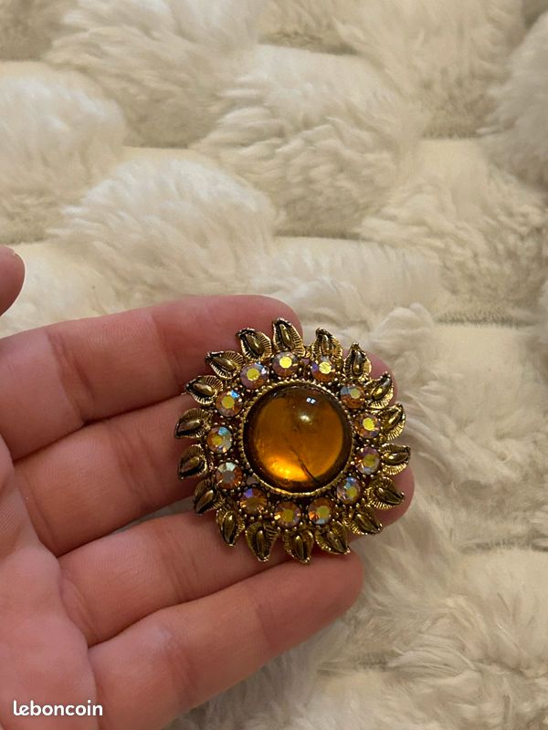 Broche Vintage Rose Et Doré Avec Strass - Occasion, à Nettoyer