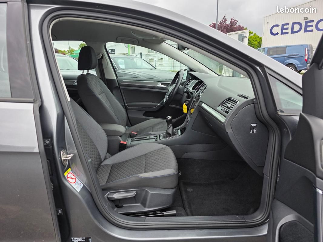 Volkswagen Golf 1.6 TDI 115 FAP BVM5 Connect (image 19)