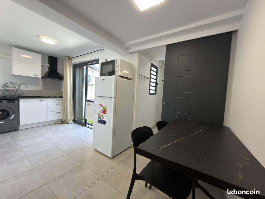 Appartement 1 pièce 20 m² · à Saint-Pierre · 20 m² · 750 €/mois