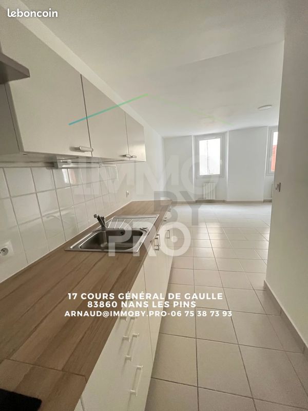 Appartement 2 pièces 45 m² · à Nans-les-Pins · 45 m² · 610 €