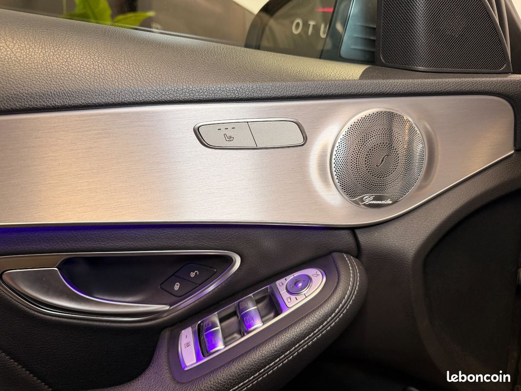 MERCEDES CLASSE C BREAK 300 d 9G-Tronic 4Matic AMG Line - Toit ouvrant - Attelage (image 29)