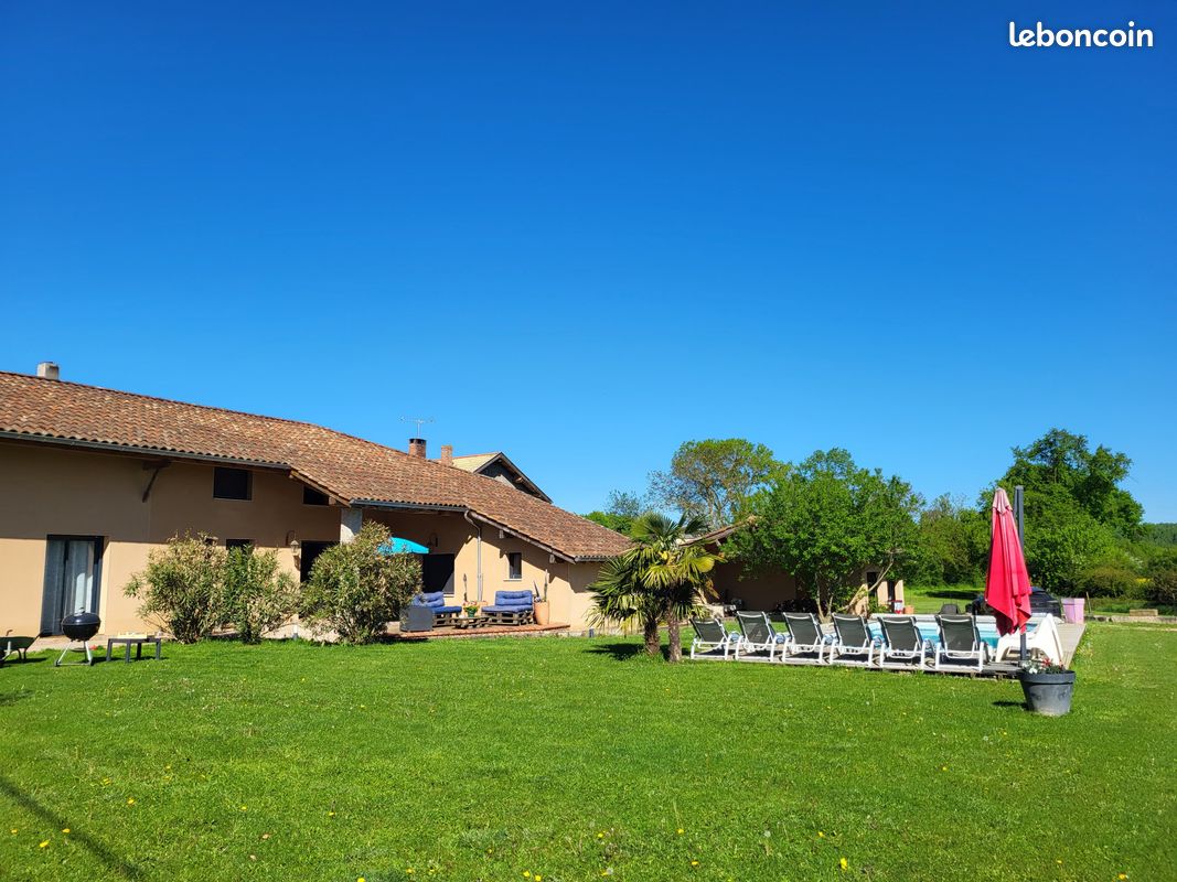 Maison 8 pièces 263 m² · à Biziat · 263 m² · 545 000 €