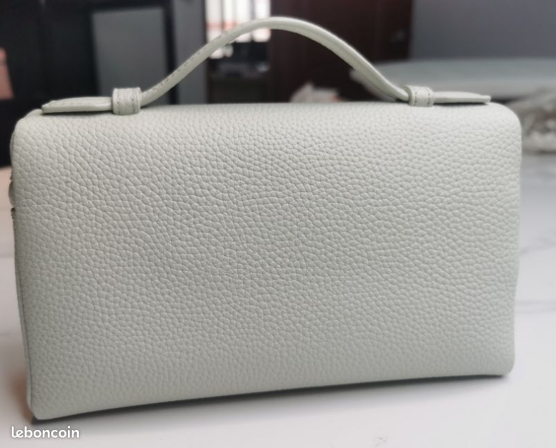 LP Bags Handbags (image 1)