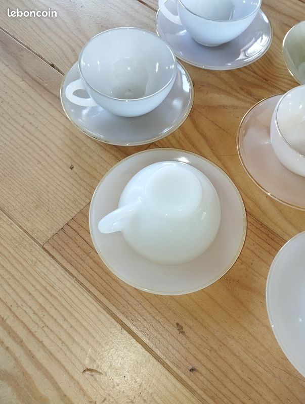 Service à café vintage Arcopal Arlequin Opaline (image 4)