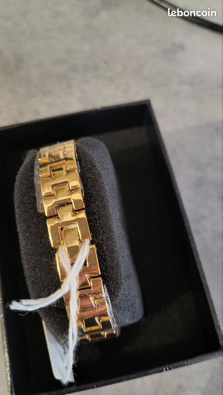 Montre femme (image 4)