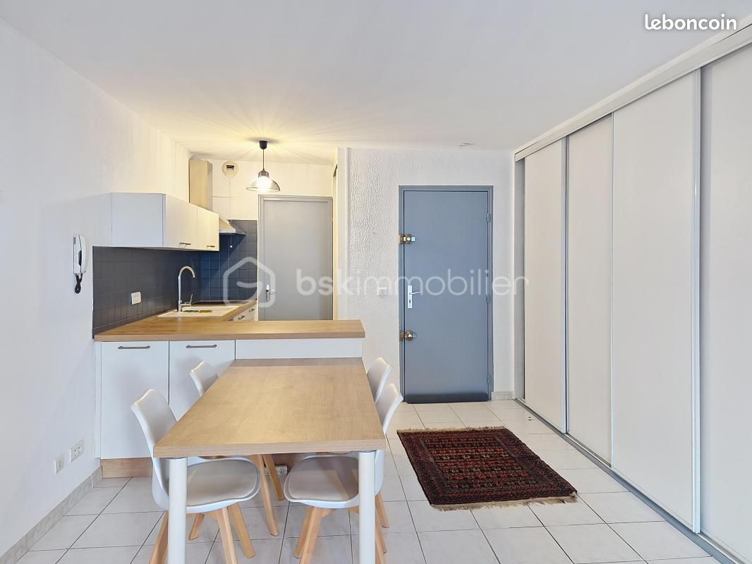 Appartement 1 pièce 35 m² · à Salon-de-Provence · 35 m² · 665 €