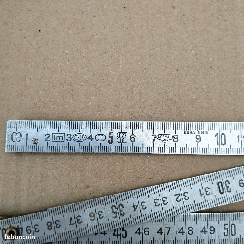 Mètre pliable en aluminium (image 2)