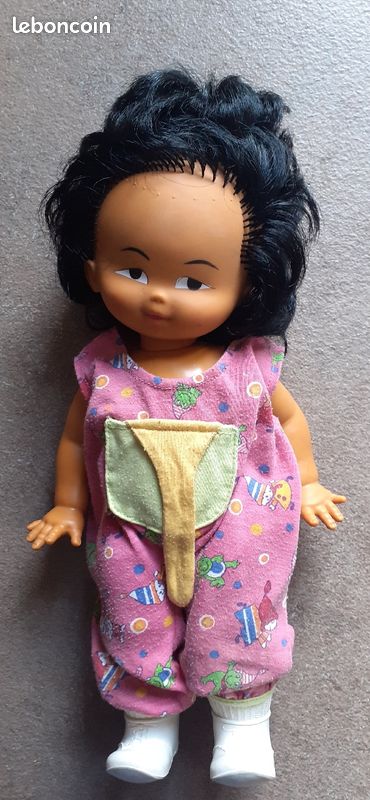 POUPEE de type asiatique (image 1)