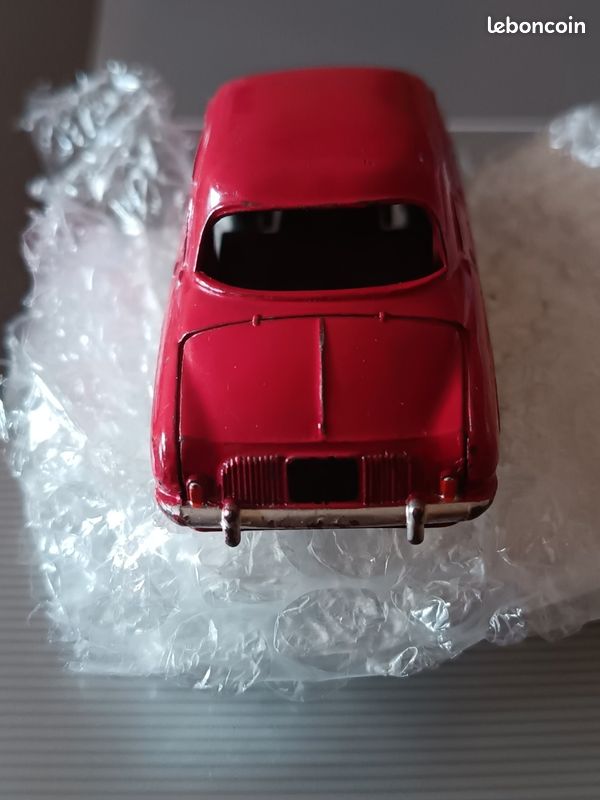 Dinky Toys - 1:43 - Renault Dauphine - réf. 24E, Fabriqué - Catawiki