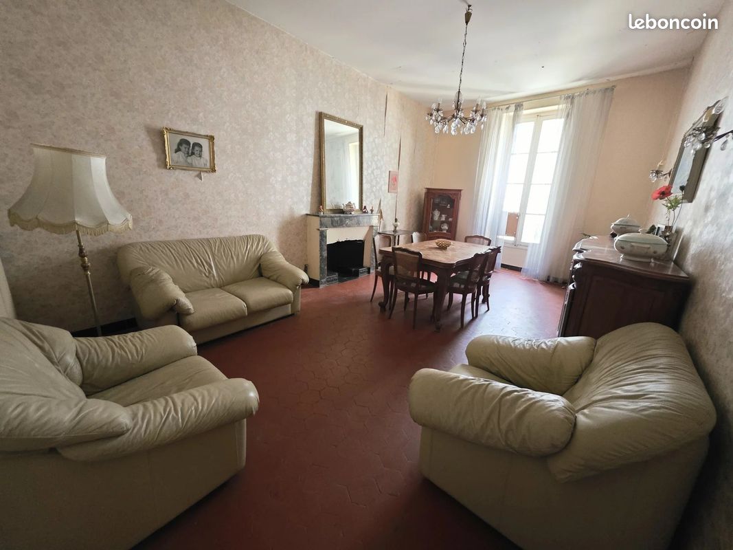 Immeuble 265 m² Nîmes (image 1)