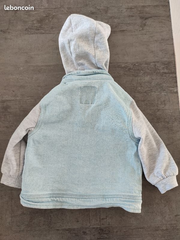 Veste en jean's à capuche Kiabi 18 mois (image 3)