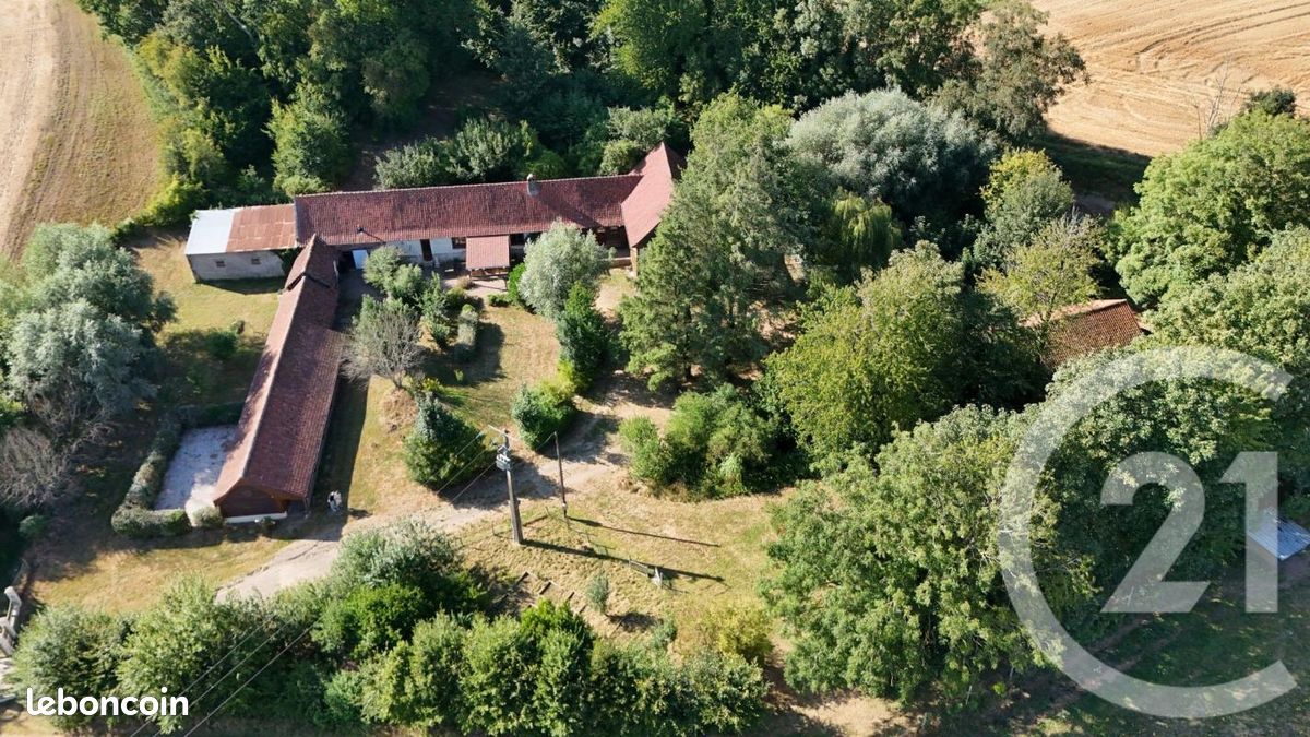 Maison 9 pièces 135 m² · à Douriez · 135 m² · 441 000 €