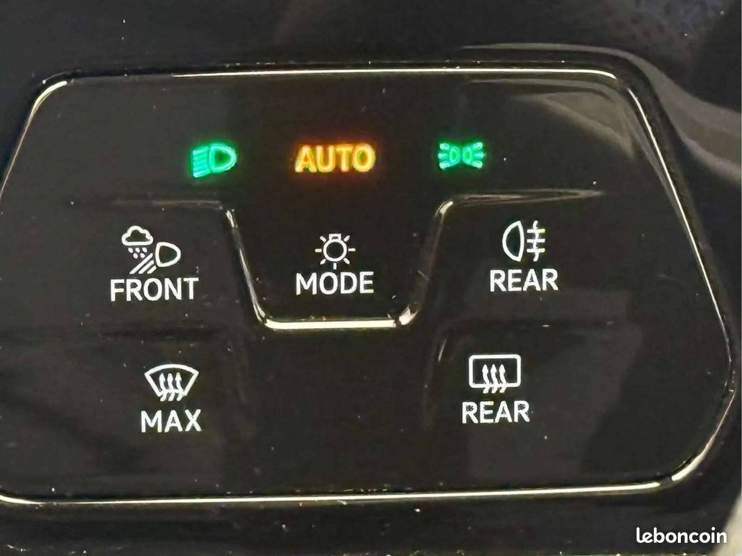 VOLKSWAGEN Golf 2.0 TSI 320 DSG7 R (image 11)