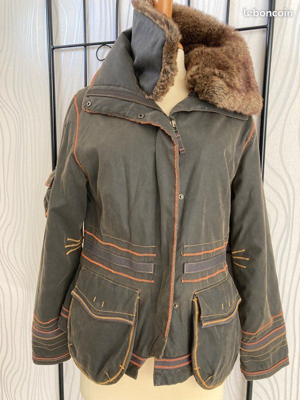 Veste chaude imperméable kaki T 38/40 matelassée « …Cie » (image 1)