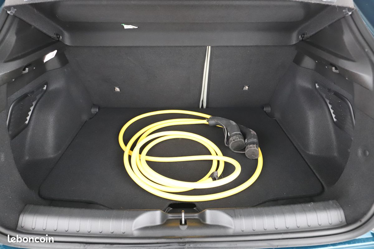 Fiat 600 Electrique 54 kWh La Prima 156 ch (image 11)