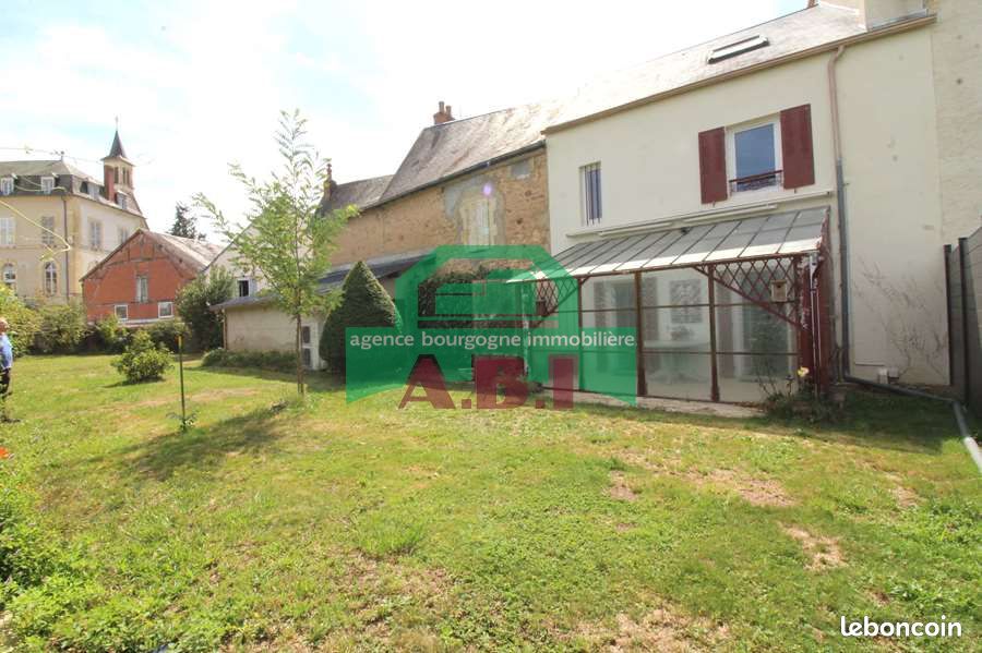 Maison 5 pièces 110 m² · à Saint-Saulge · 110 m² · 109 000 €