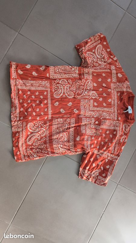H&M Men's Oversized T-Shirt / Orange Bandana Paisley Cotton Stretch / Size M (image 1)
