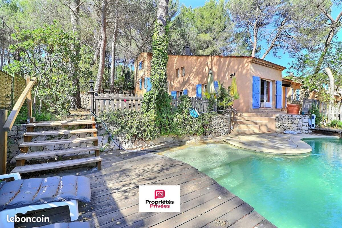 Maison 9 pièces 205 m² · à Ventabren · 205 m² · 895 000 €