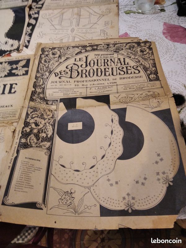 Livres de Couture broderie et pochoirs (image 3)