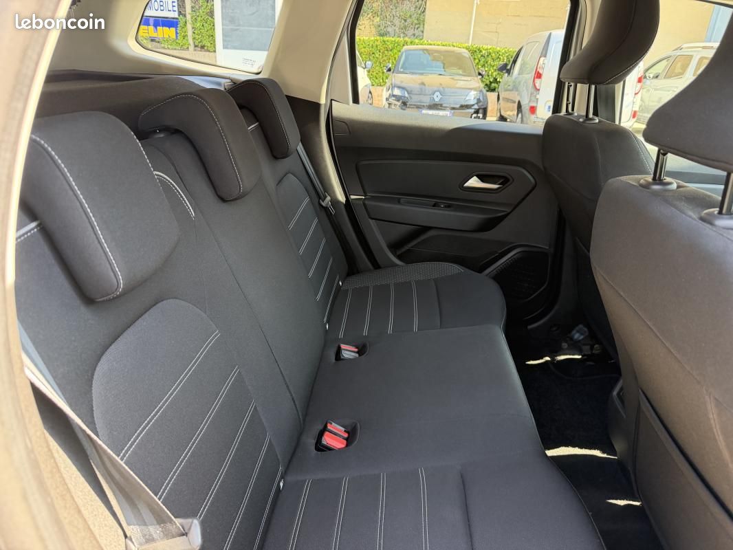 Dacia Duster PRESTIGE BLUE DCI 115 4X4 (image 10)