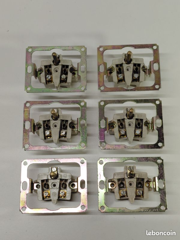 Legrand Prise de téléphone RJ45 Mosaïc seul 2 modules - Comparer avec Legrand Prise de téléphone RJ45 Mosaïc seul 2 modules - Comparer avec