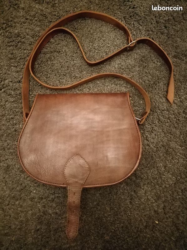 Sacoche cuir (image 1)