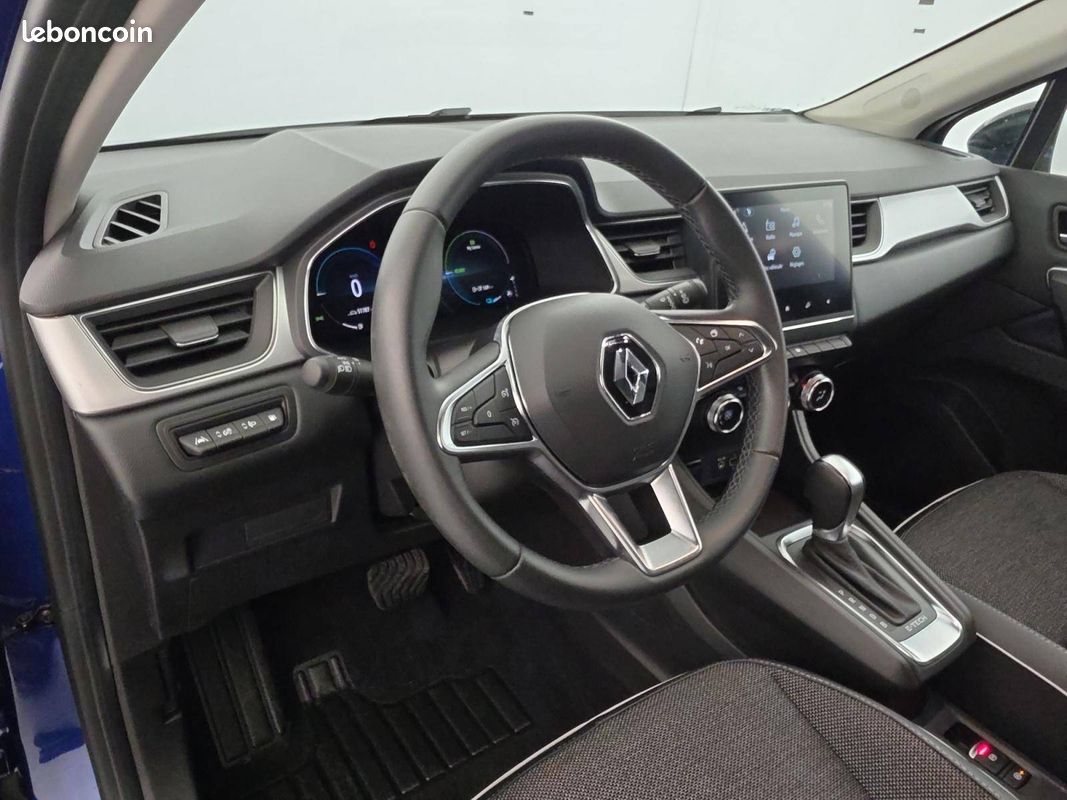 RENAULT Captur E-Tech Plug-in 160 - 21 Intens (image 10)