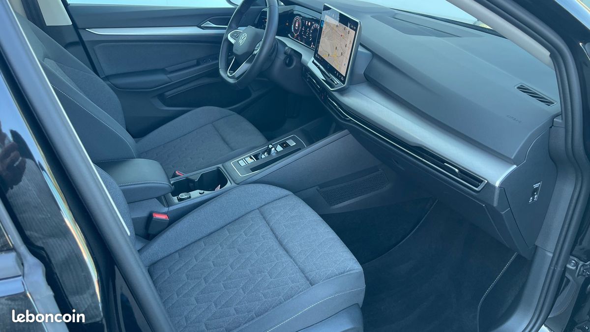 VOLKSWAGEN Golf 2.0 TDI 150 DSG7 VW Edition (image 16)