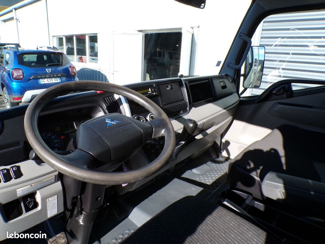 Mitsubishi Fuso CANTER FUSO 3C15 BENNE (image 5)